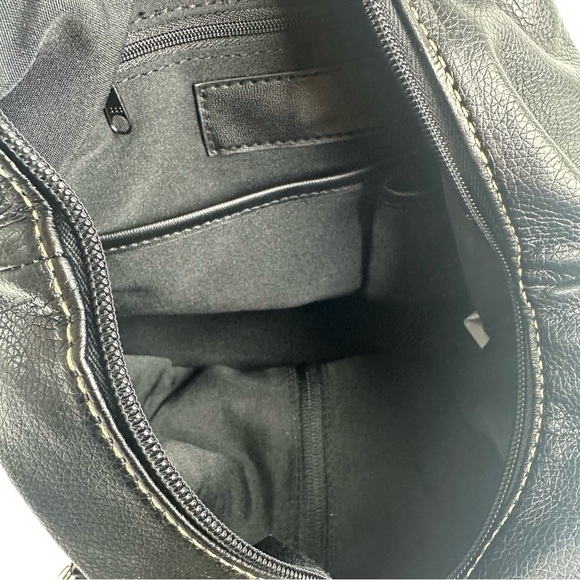 Tosca Backpack Black Vegan Leather Handbag Rucksack Day Travel Brand New - Picture 5 of 10